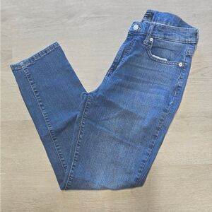 Banana Republic curvy girlfriend blue jean pants.
